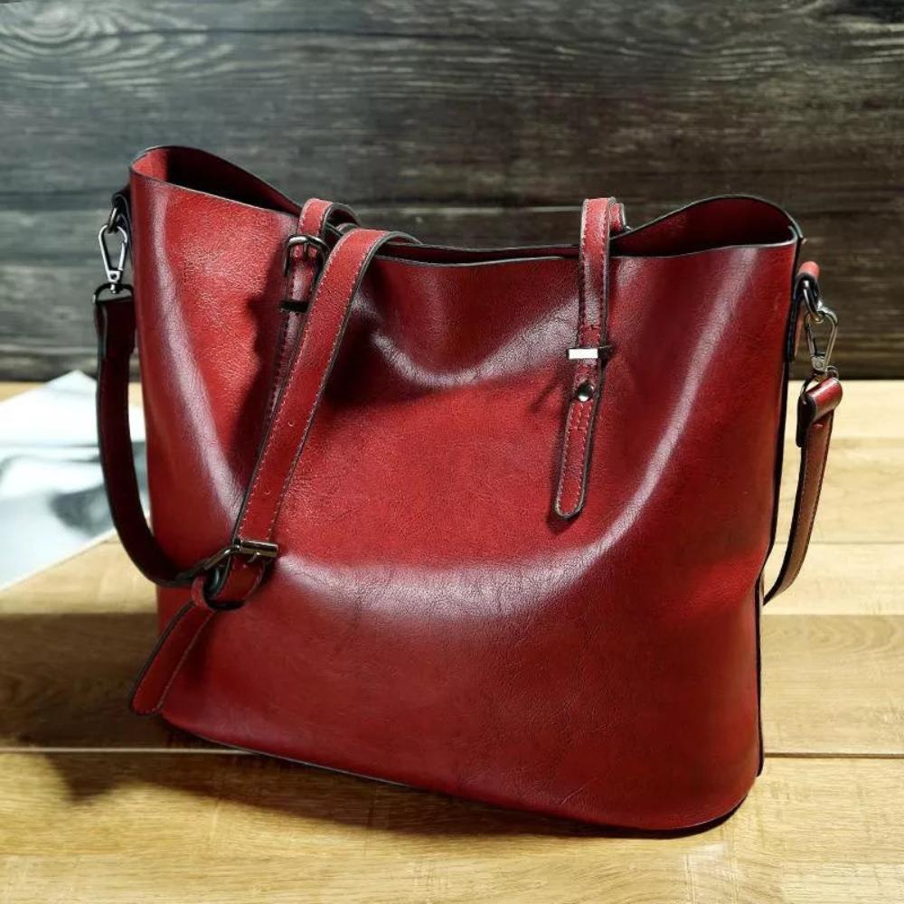 Nicole's Favorite Handbag | Vintage Shoulder Bag
