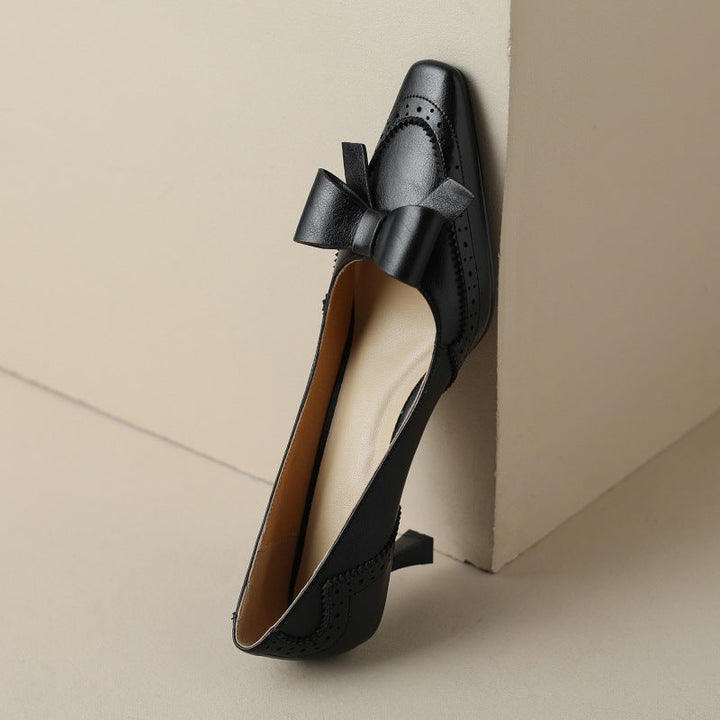 Célora Leather Strap Pumps