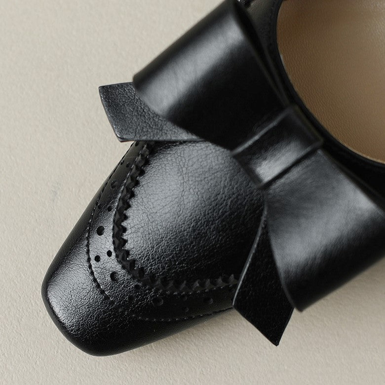 Célora Leather Strap Pumps