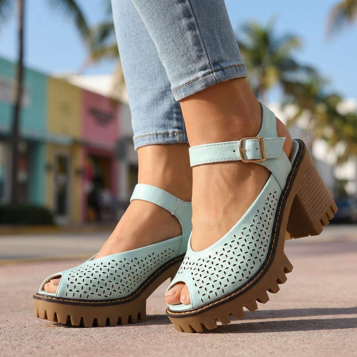 Larissa | Sandal Heels