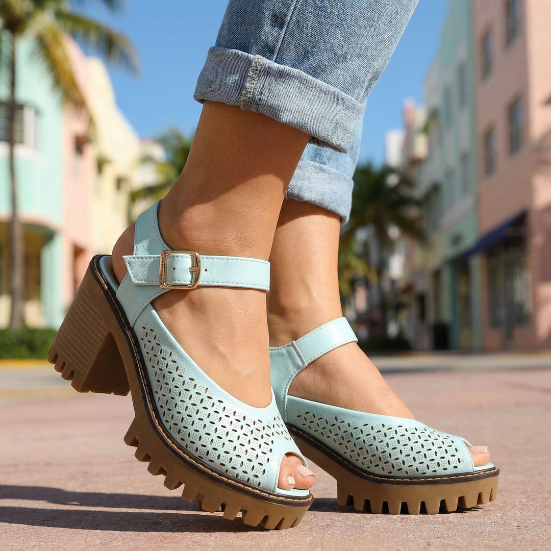 Larissa | Sandal Heels