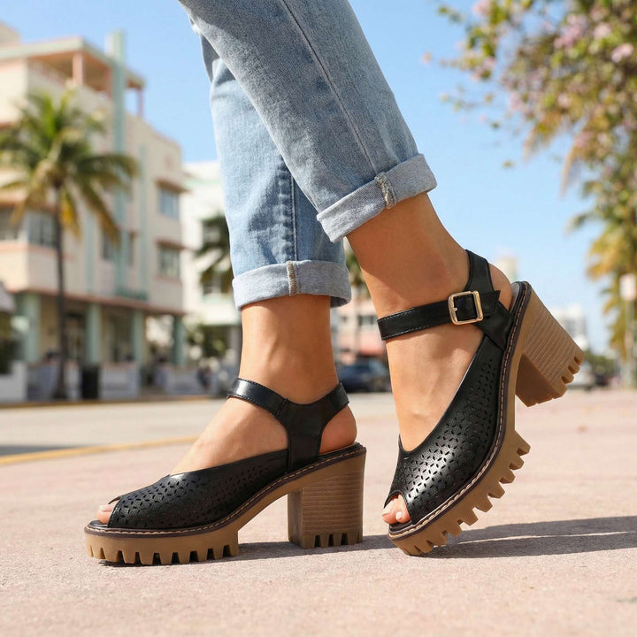 Larissa | Sandal Heels